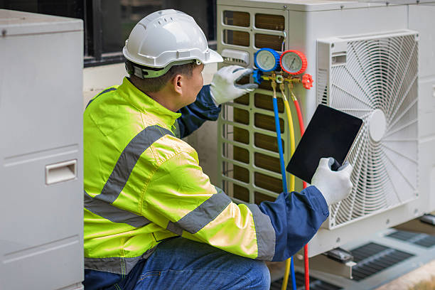 Professional Hvac technician working in Long Beach, MD